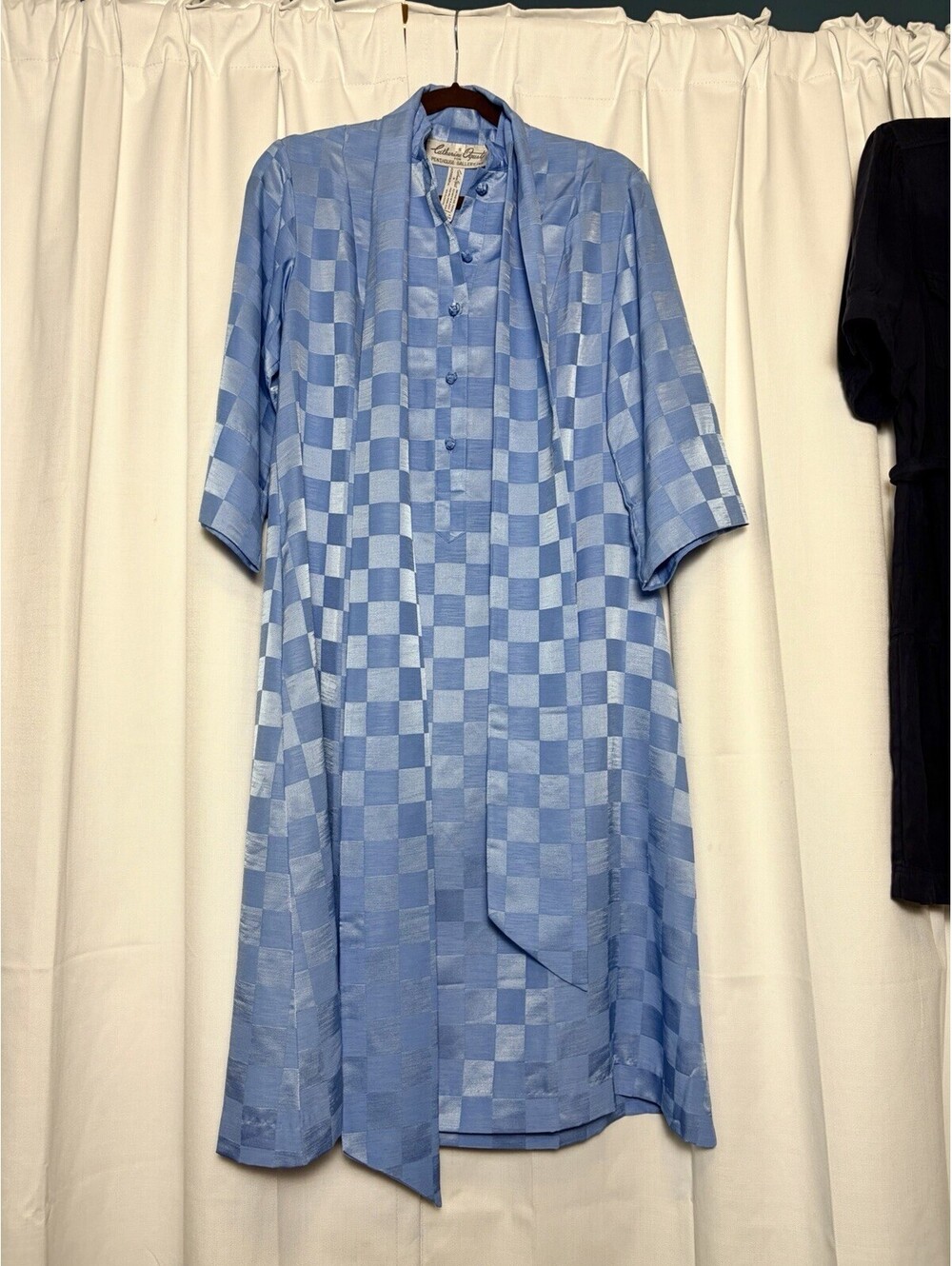 Vintage 1970s Catherine Ogust Penthouse Gallery Blue Satin Shift Dress. Small